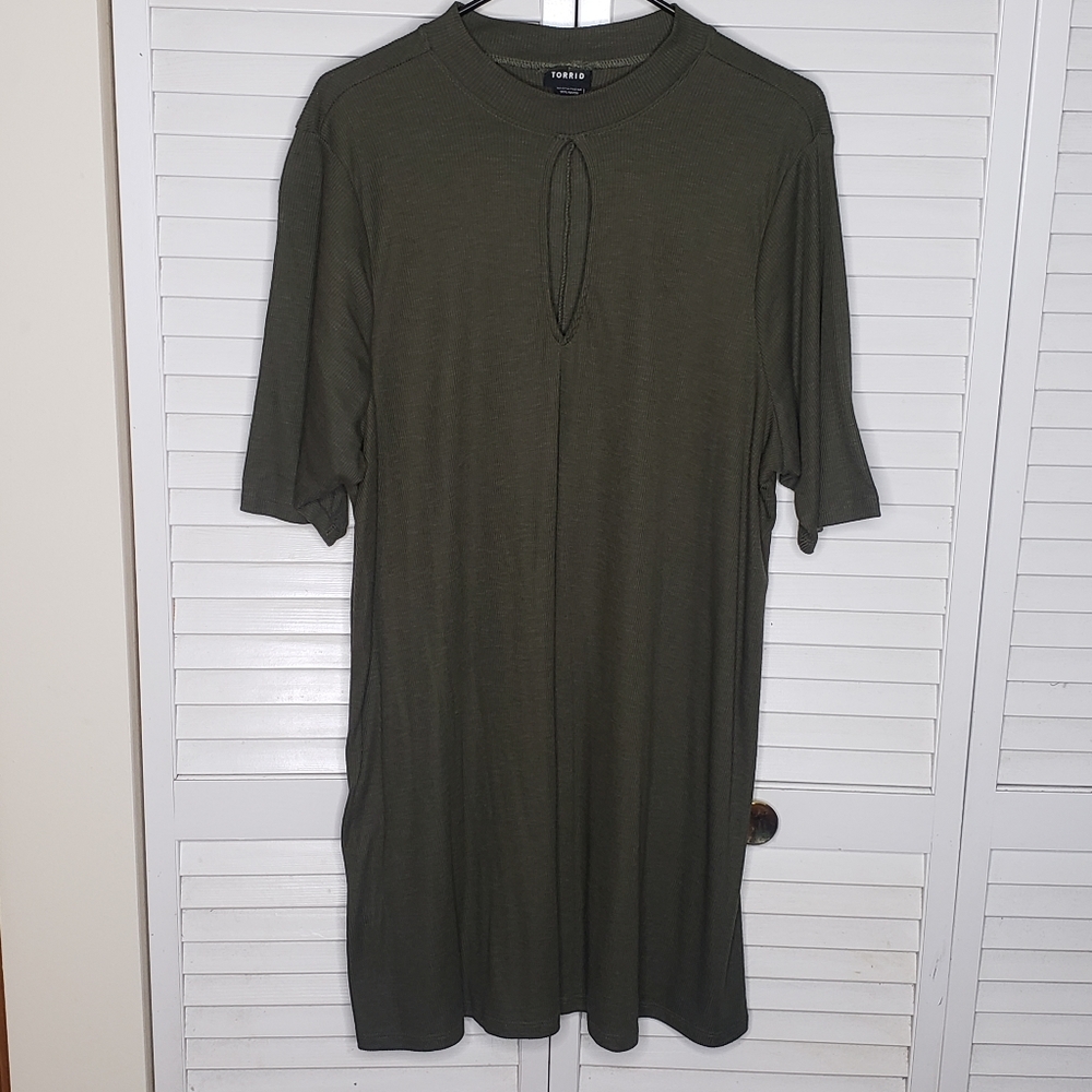 Torrid Keyhole Neck Ribbed Knit Tunic Top PLUS 3X - Picture 5 of 14